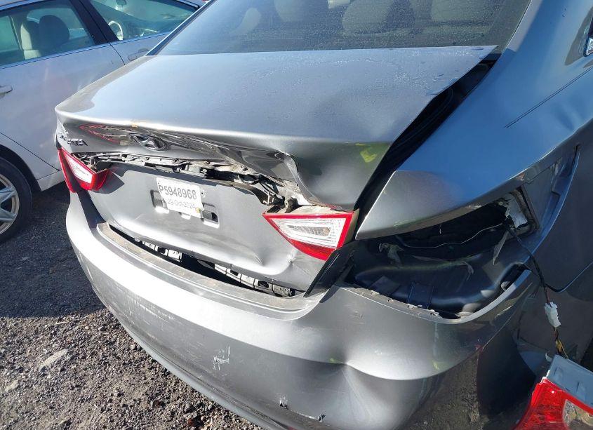 Photo 17 of 2011 Hyundai Sonata GLS (VIN 5NPEB4AC3BH103953)