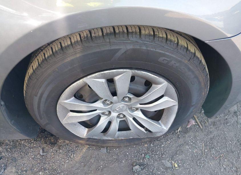 Photo 19 of 2011 Hyundai Sonata GLS (VIN 5NPEB4AC3BH103953)