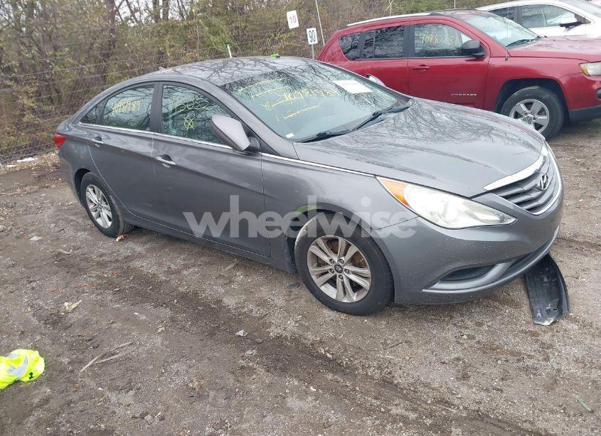 2011 Hyundai Sonata GLS (VIN 5NPEB4AC3BH115052) main photo