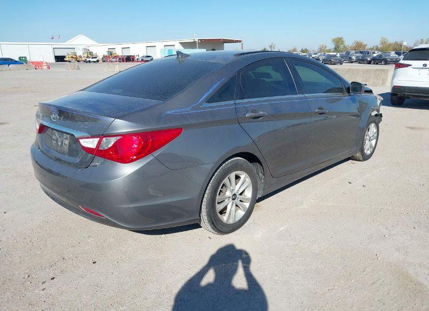 Photo 4 of 2011 Hyundai Sonata GLS (VIN 5NPEB4AC3BH129064)