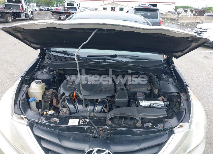 Photo 10 of 2011 Hyundai Sonata GLS (VIN 5NPEB4AC3BH153428)