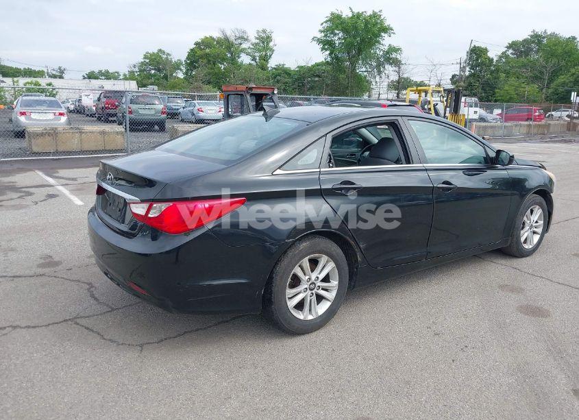Photo 4 of 2011 Hyundai Sonata GLS (VIN 5NPEB4AC3BH153428)