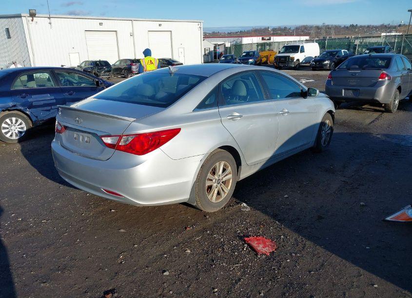 Photo 4 of 2011 Hyundai Sonata GLS (VIN 5NPEB4AC3BH156457)