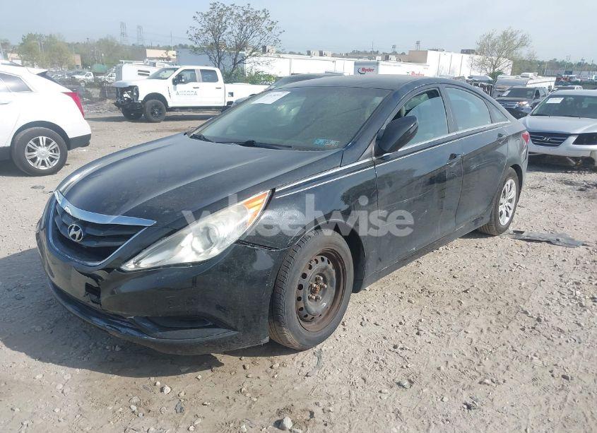 Photo 2 of 2011 Hyundai Sonata GLS (VIN 5NPEB4AC3BH158080)
