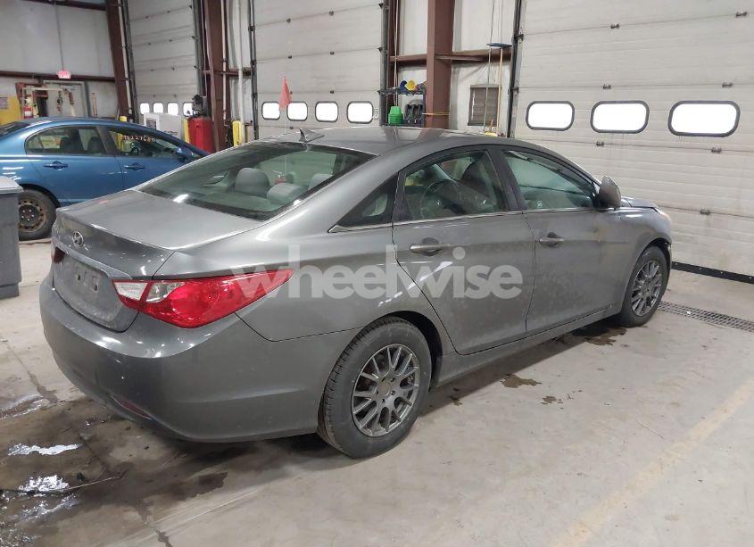 Photo 4 of 2011 Hyundai Sonata GLS (VIN 5NPEB4AC3BH189958)