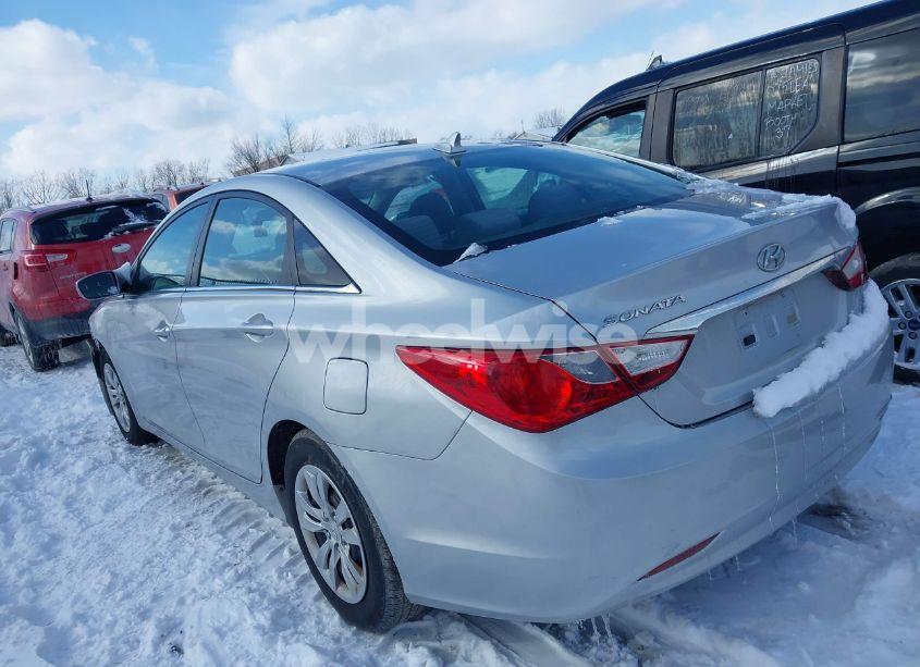 Photo 3 of 2011 Hyundai Sonata GLS (VIN 5NPEB4AC3BH221775)