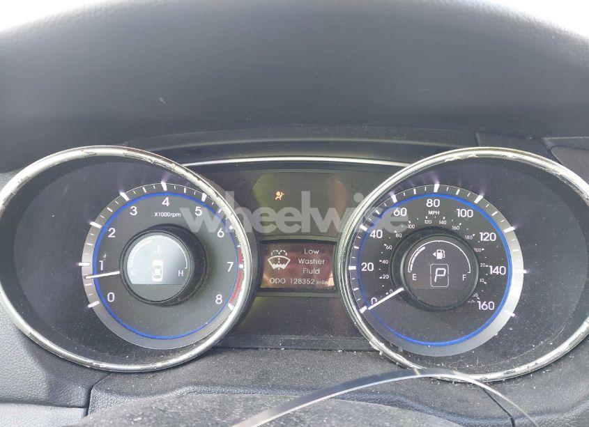 Photo 7 of 2011 Hyundai Sonata GLS (VIN 5NPEB4AC3BH221775)