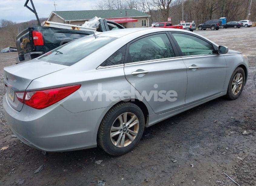 Photo 4 of 2012 Hyundai Sonata GLS (VIN 5NPEB4AC3CH322588)