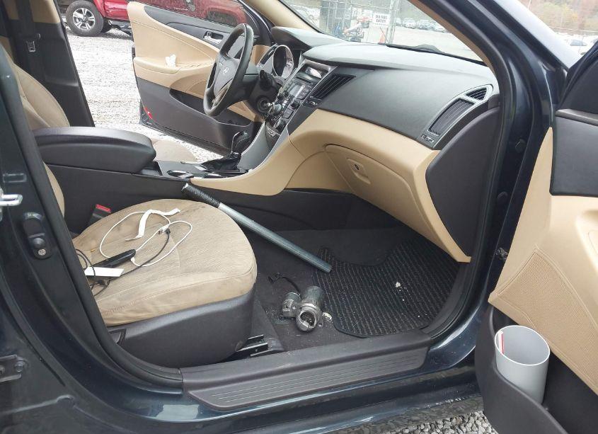 Photo 5 of 2012 Hyundai Sonata GLS (VIN 5NPEB4AC3CH336796)