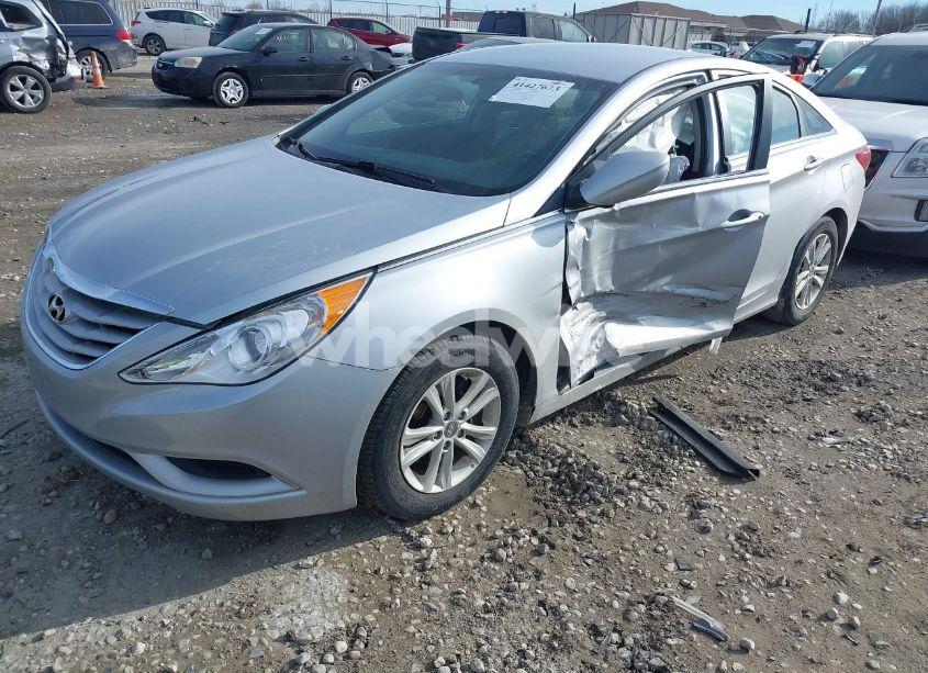 Photo 2 of 2012 Hyundai Sonata GLS (VIN 5NPEB4AC3CH377039)