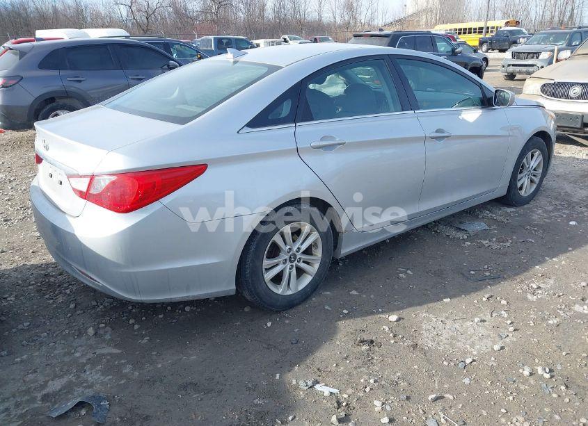 Photo 4 of 2012 Hyundai Sonata GLS (VIN 5NPEB4AC3CH377039)