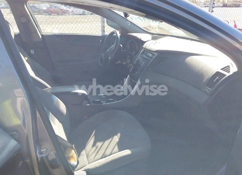 Photo 5 of 2012 Hyundai Sonata GLS (VIN 5NPEB4AC3CH461314)