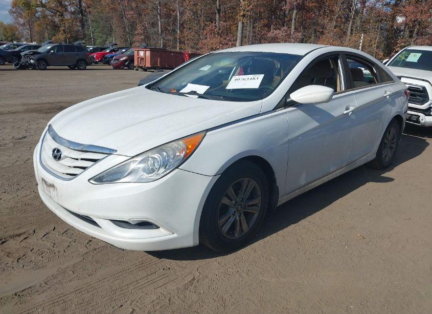 Photo 2 of 2012 Hyundai Sonata GLS (VIN 5NPEB4AC3CH467341)