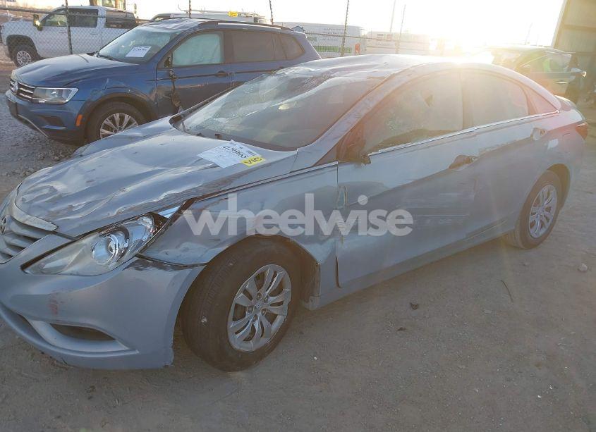 Photo 2 of 2012 Hyundai Sonata GLS (VIN 5NPEB4AC3CH475262)