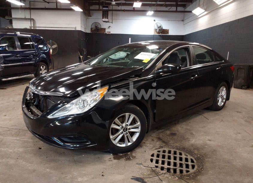 Photo 2 of 2012 Hyundai Sonata GLS (VIN 5NPEB4AC3CH476752)