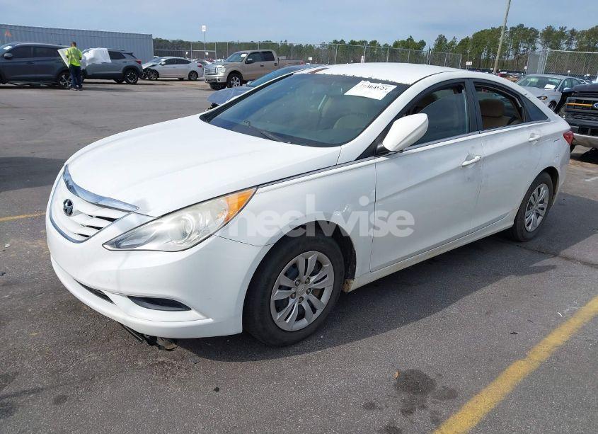 Photo 2 of 2012 Hyundai Sonata GLS (VIN 5NPEB4AC3CH482342)