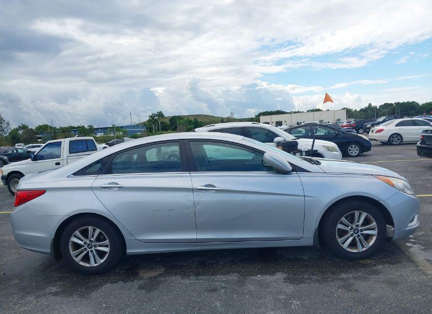 Photo 6 of 2012 Hyundai Sonata GLS (VIN 5NPEB4AC3CH497312)