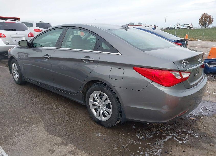 Photo 3 of 2012 Hyundai Sonata GLS (VIN 5NPEB4AC3CH503335)