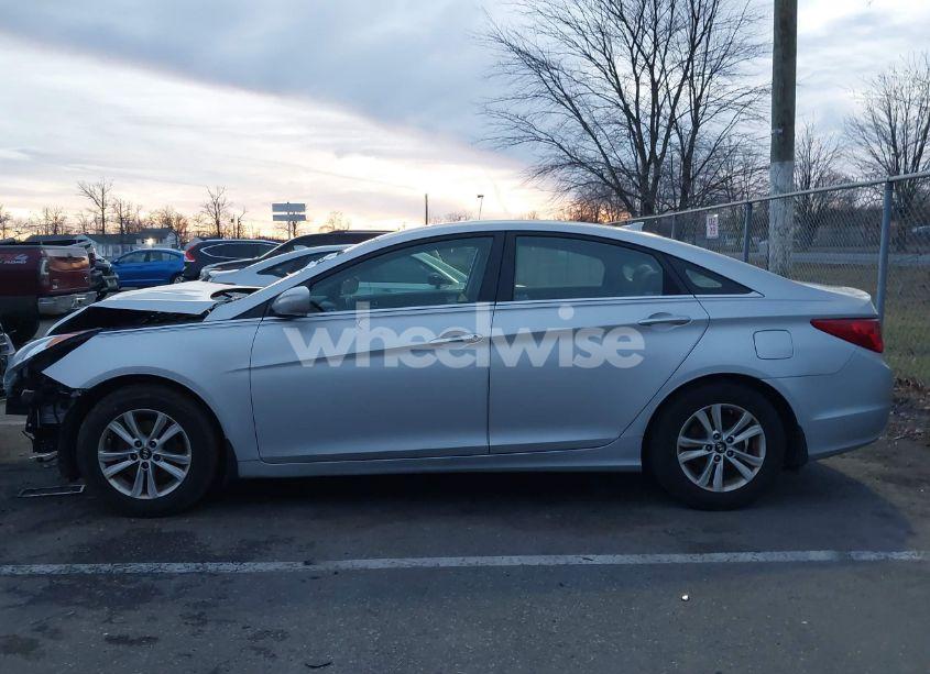 Photo 14 of 2013 Hyundai Sonata GLS (VIN 5NPEB4AC3DH551810)