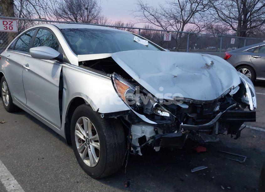 Photo 6 of 2013 Hyundai Sonata GLS (VIN 5NPEB4AC3DH551810)