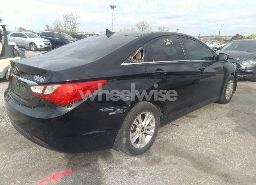 Photo 4 of 2013 Hyundai Sonata GLS (VIN 5NPEB4AC3DH562404)