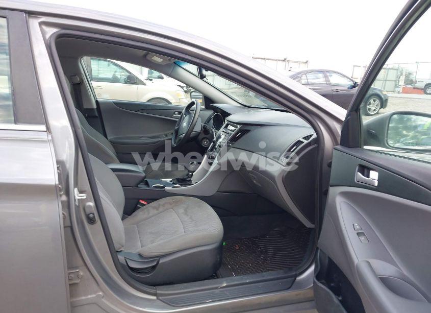 Photo 5 of 2013 Hyundai Sonata GLS (VIN 5NPEB4AC3DH563326)