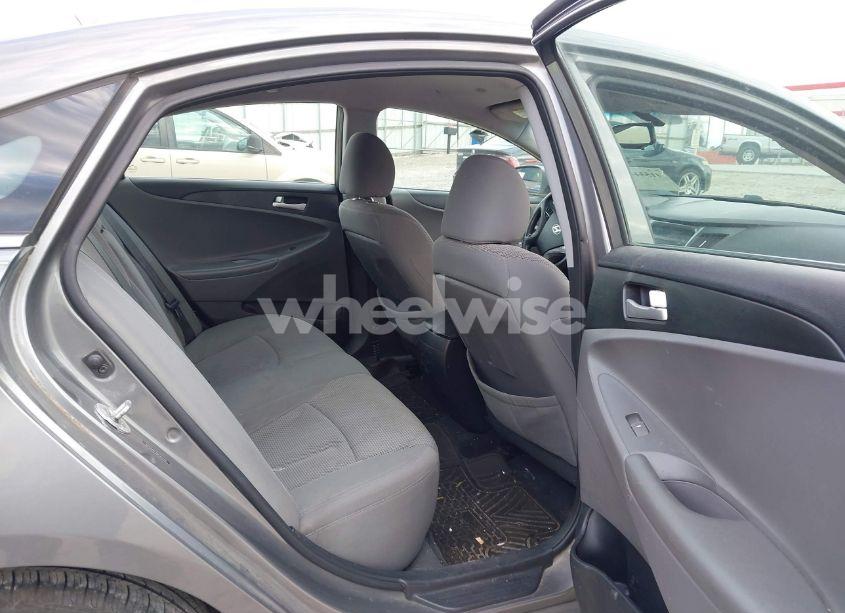 Photo 8 of 2013 Hyundai Sonata GLS (VIN 5NPEB4AC3DH563326)