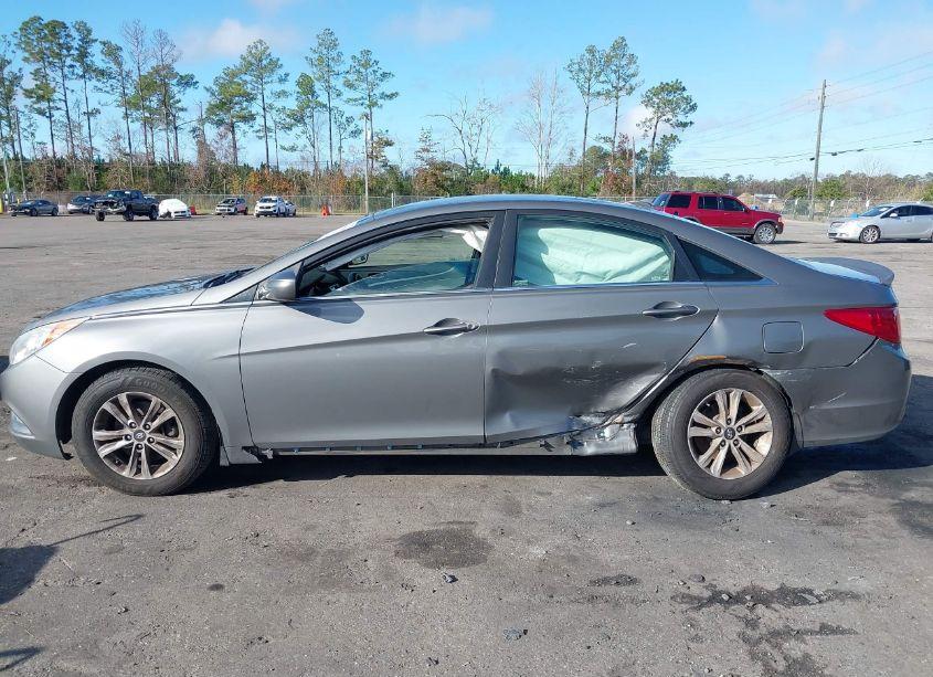 Photo 14 of 2013 Hyundai Sonata GLS (VIN 5NPEB4AC3DH569482)