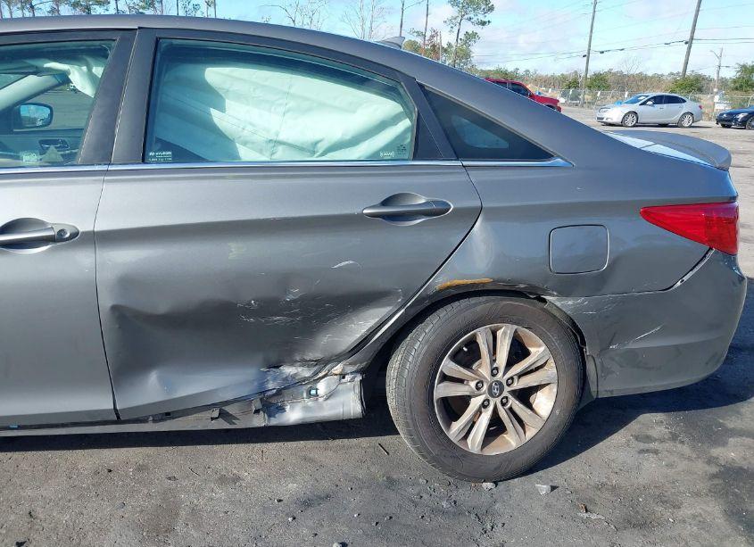 Photo 6 of 2013 Hyundai Sonata GLS (VIN 5NPEB4AC3DH569482)