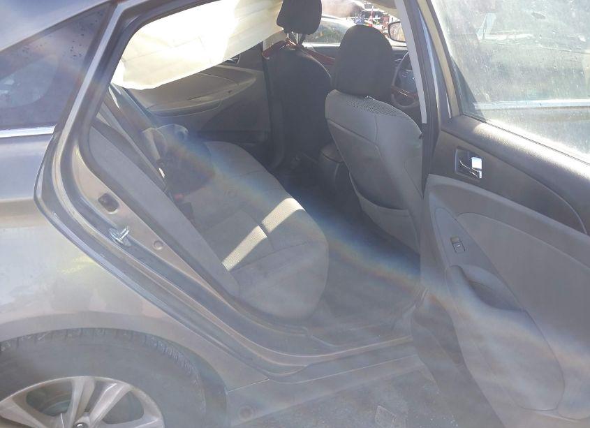 Photo 8 of 2013 Hyundai Sonata GLS (VIN 5NPEB4AC3DH569482)