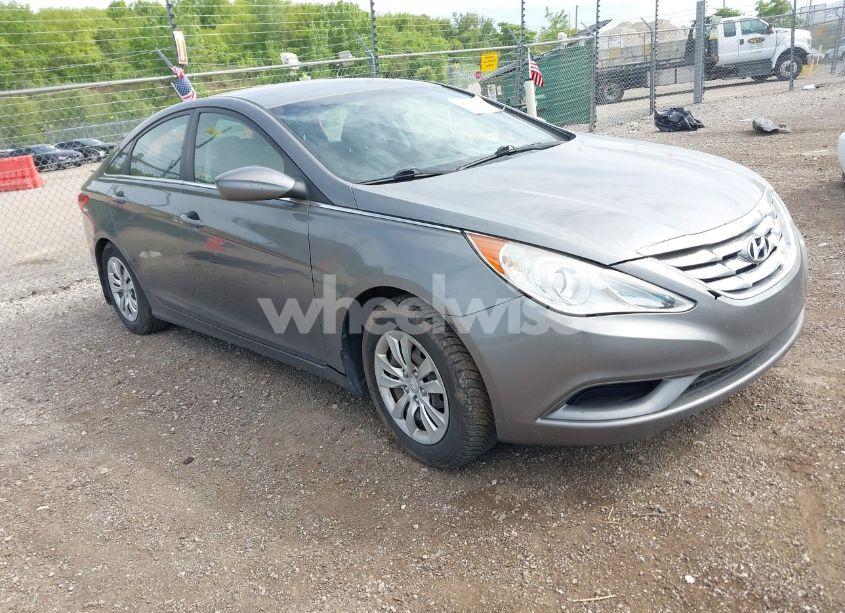 2013 Hyundai Sonata GLS (VIN 5NPEB4AC3DH575279) main photo
