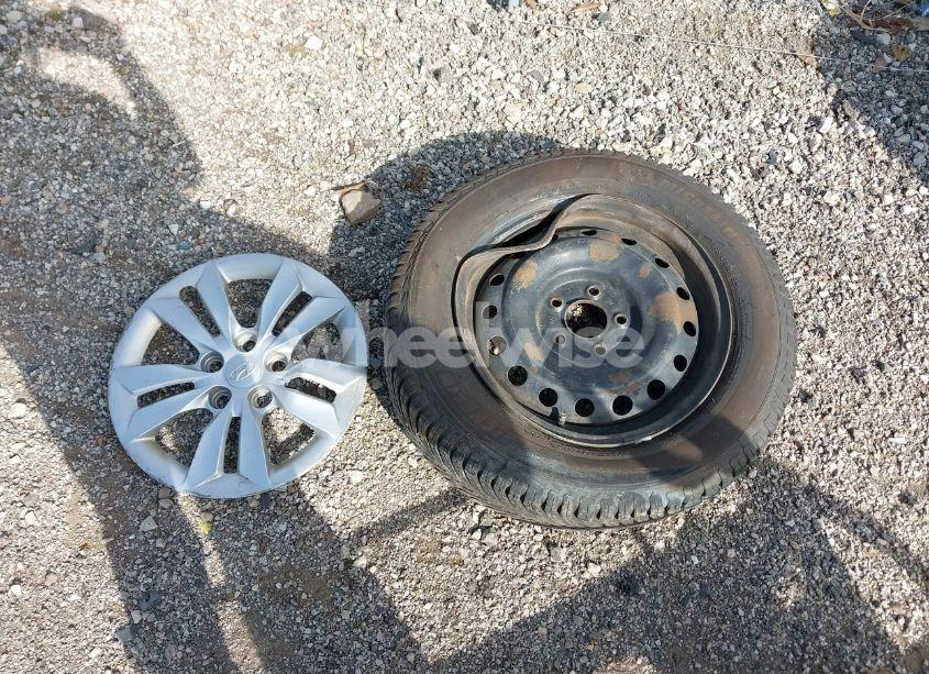 Photo 12 of 2013 Hyundai Sonata GLS (VIN 5NPEB4AC3DH575279)