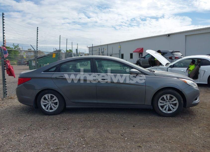 Photo 14 of 2013 Hyundai Sonata GLS (VIN 5NPEB4AC3DH575279)