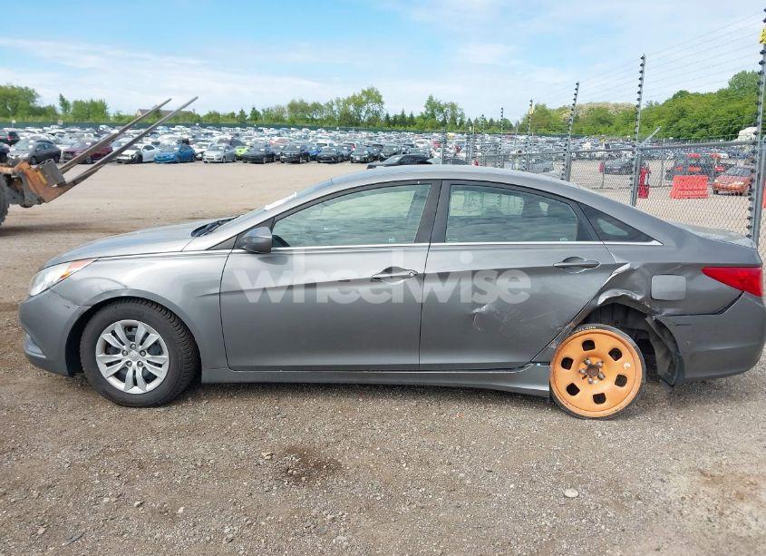 Photo 15 of 2013 Hyundai Sonata GLS (VIN 5NPEB4AC3DH575279)