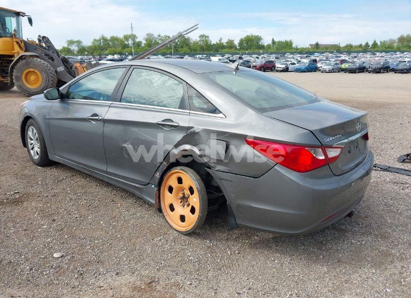 Photo 3 of 2013 Hyundai Sonata GLS (VIN 5NPEB4AC3DH575279)