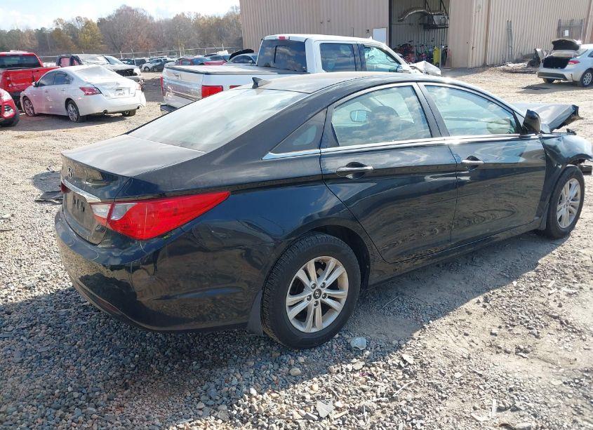 Photo 4 of 2013 Hyundai Sonata GLS (VIN 5NPEB4AC3DH598061)
