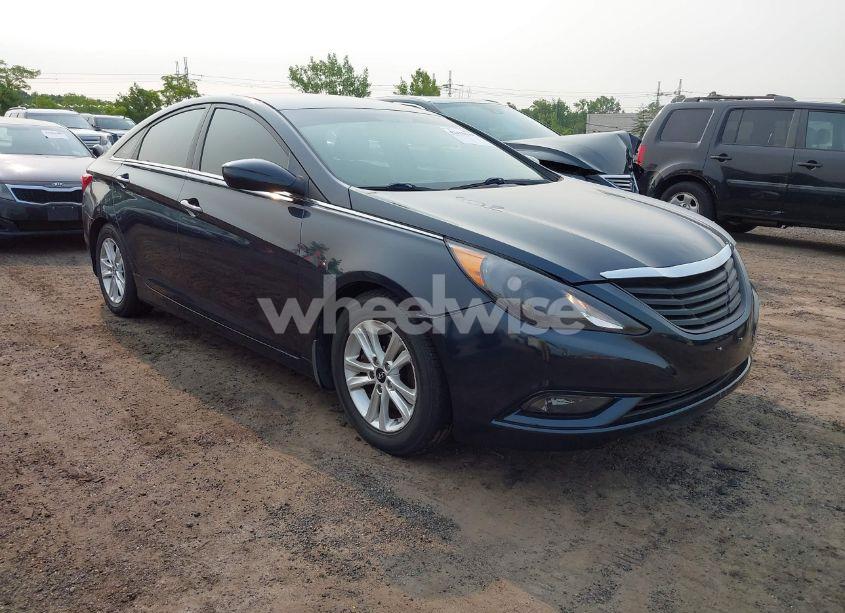 2013 Hyundai Sonata GLS (VIN 5NPEB4AC3DH631043) main photo