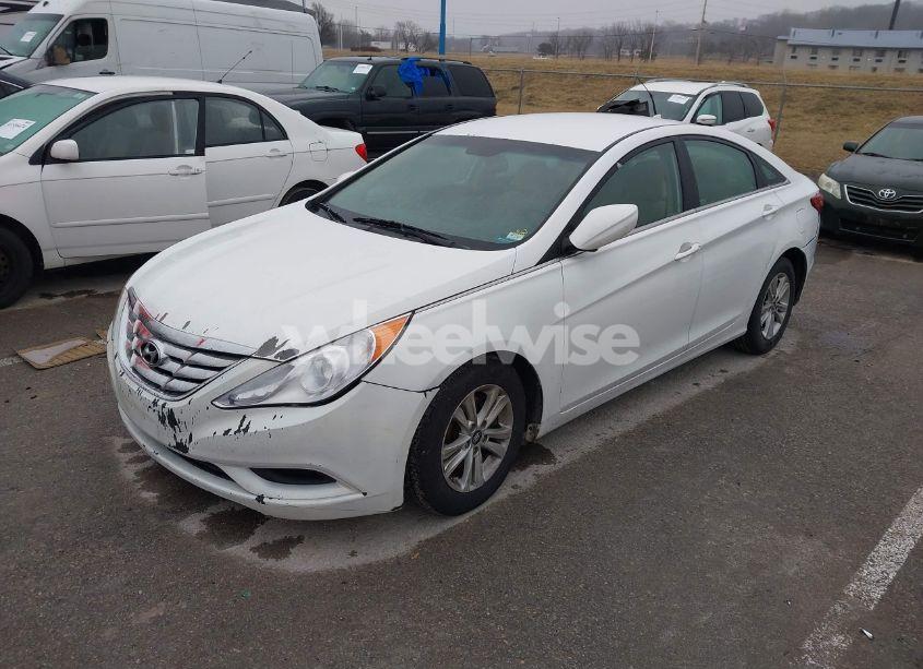 Photo 2 of 2013 Hyundai Sonata GLS (VIN 5NPEB4AC3DH634444)