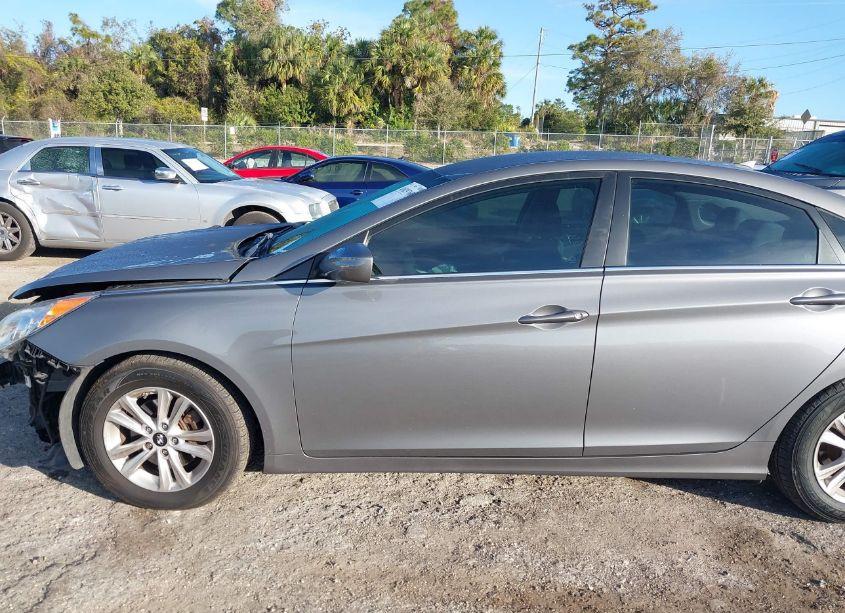 Photo 15 of 2013 Hyundai Sonata GLS (VIN 5NPEB4AC3DH687645)
