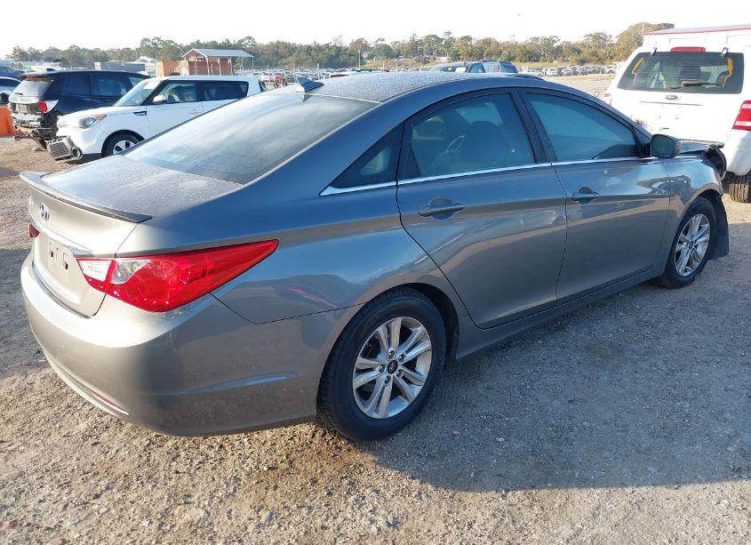 Photo 4 of 2013 Hyundai Sonata GLS (VIN 5NPEB4AC3DH687645)
