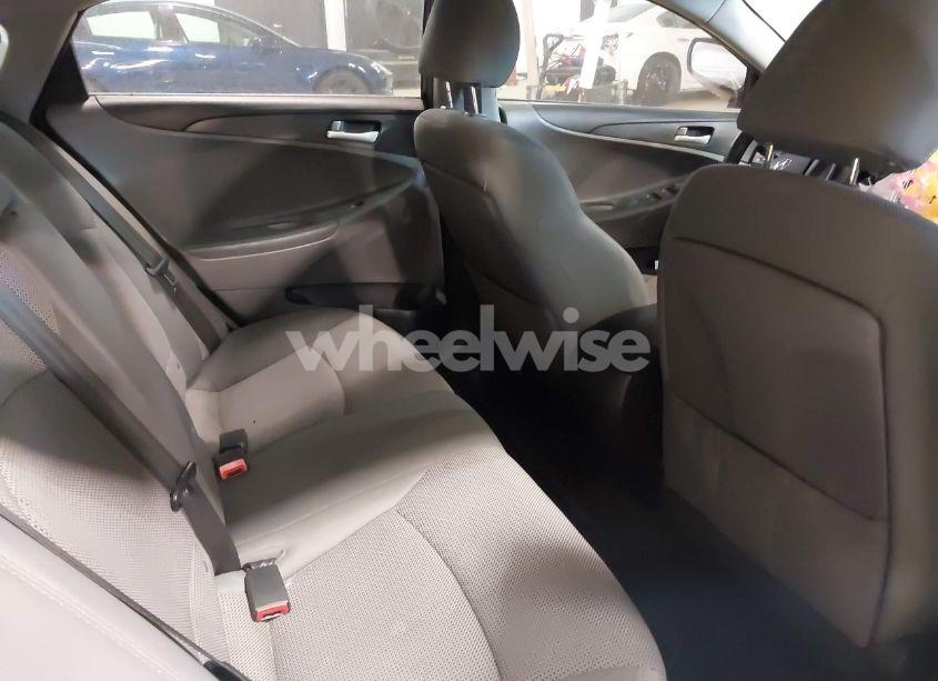 Photo 8 of 2013 Hyundai Sonata GLS (VIN 5NPEB4AC3DH703956)