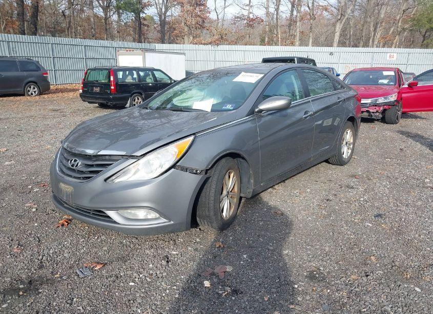 Photo 2 of 2013 Hyundai Sonata GLS (VIN 5NPEB4AC3DH714584)