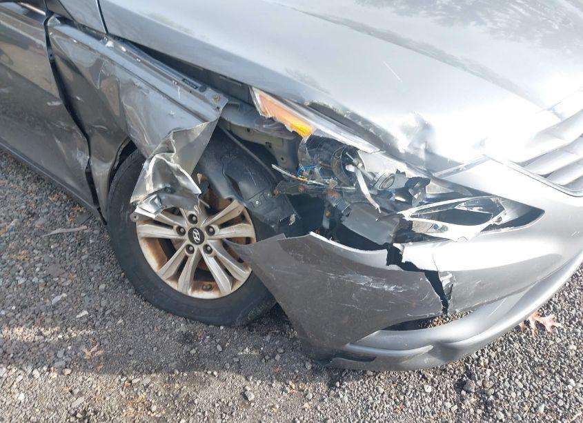 Photo 6 of 2013 Hyundai Sonata GLS (VIN 5NPEB4AC3DH714584)