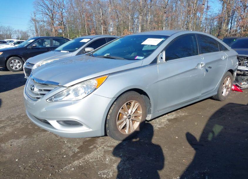 Photo 2 of 2013 Hyundai Sonata GLS (VIN 5NPEB4AC3DH731370)
