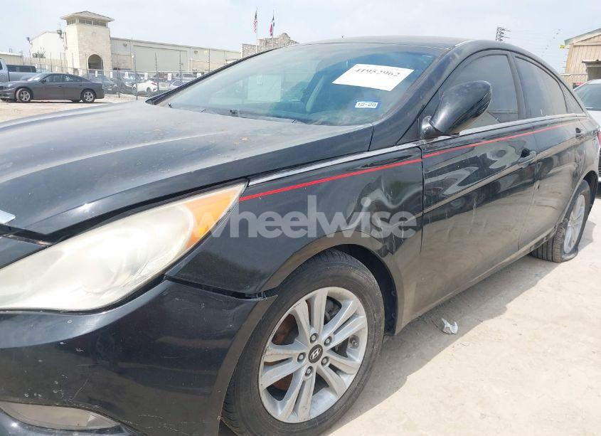 Photo 6 of 2013 Hyundai Sonata GLS (VIN 5NPEB4AC3DH752865)