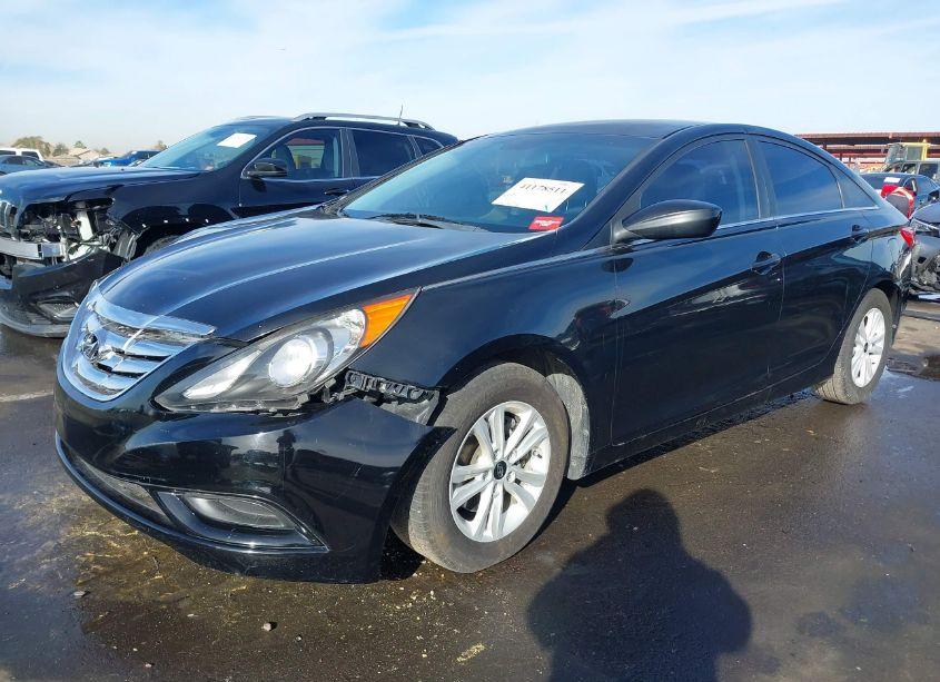 Photo 2 of 2013 Hyundai Sonata GLS (VIN 5NPEB4AC3DH776986)