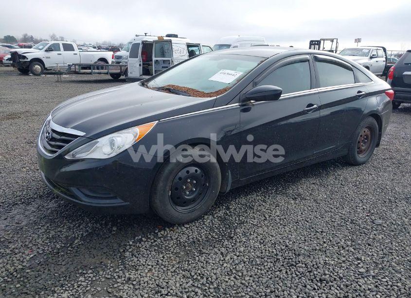 Photo 2 of 2013 Hyundai Sonata GLS (VIN 5NPEB4AC3DH784747)