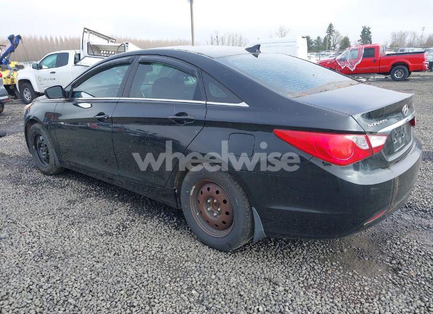 Photo 3 of 2013 Hyundai Sonata GLS (VIN 5NPEB4AC3DH784747)