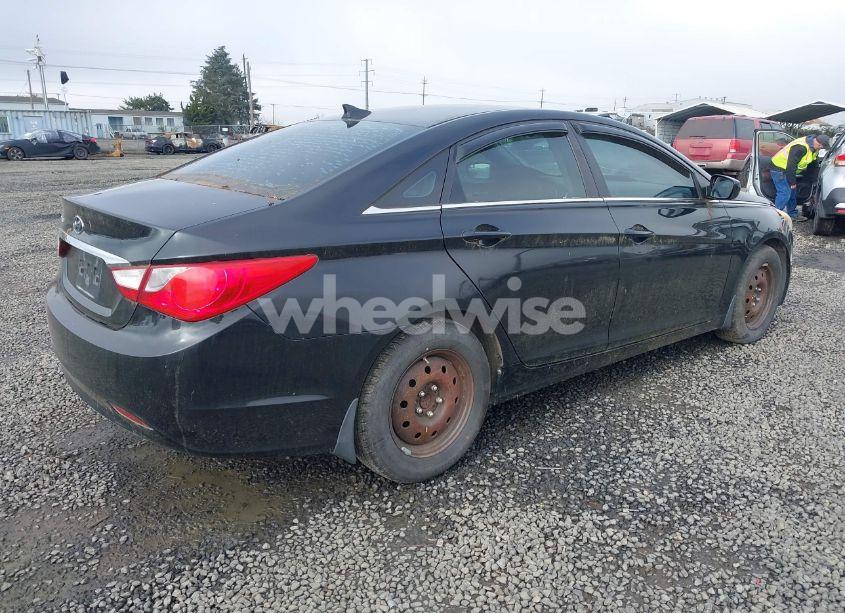 Photo 4 of 2013 Hyundai Sonata GLS (VIN 5NPEB4AC3DH784747)