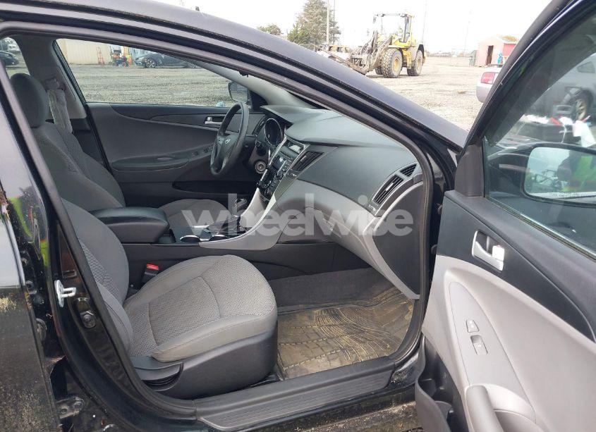 Photo 5 of 2013 Hyundai Sonata GLS (VIN 5NPEB4AC3DH784747)